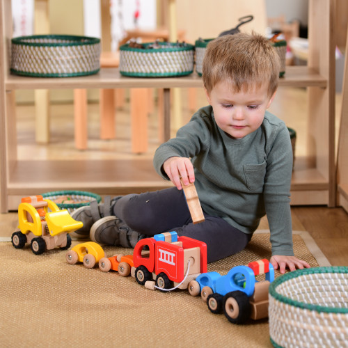 Low Level Unit With Green Trim Basket Set