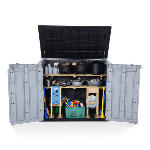 Outdoor Mud Kitchen & Sand 3-7yrs Area