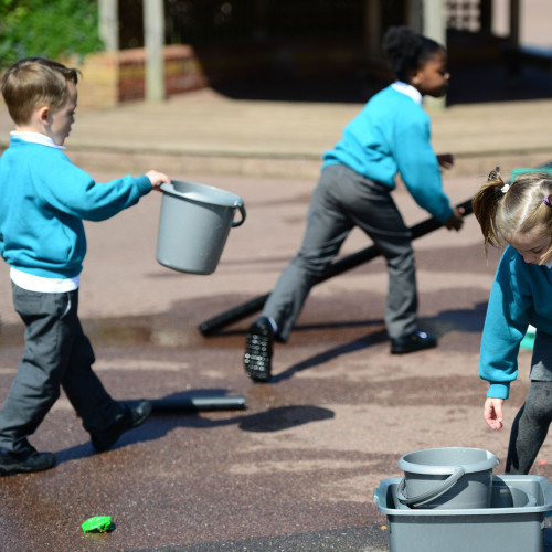 Early Years Outdoor Grey Bucket Set
